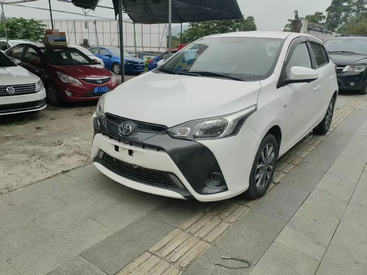 2019 Toyota Yaris L 1.5L 110HP L4 CVT