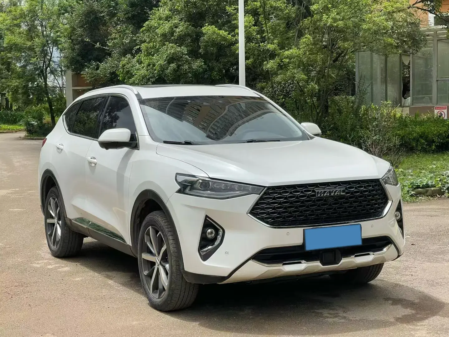 2019 HAVAL F7 thumbnail 3