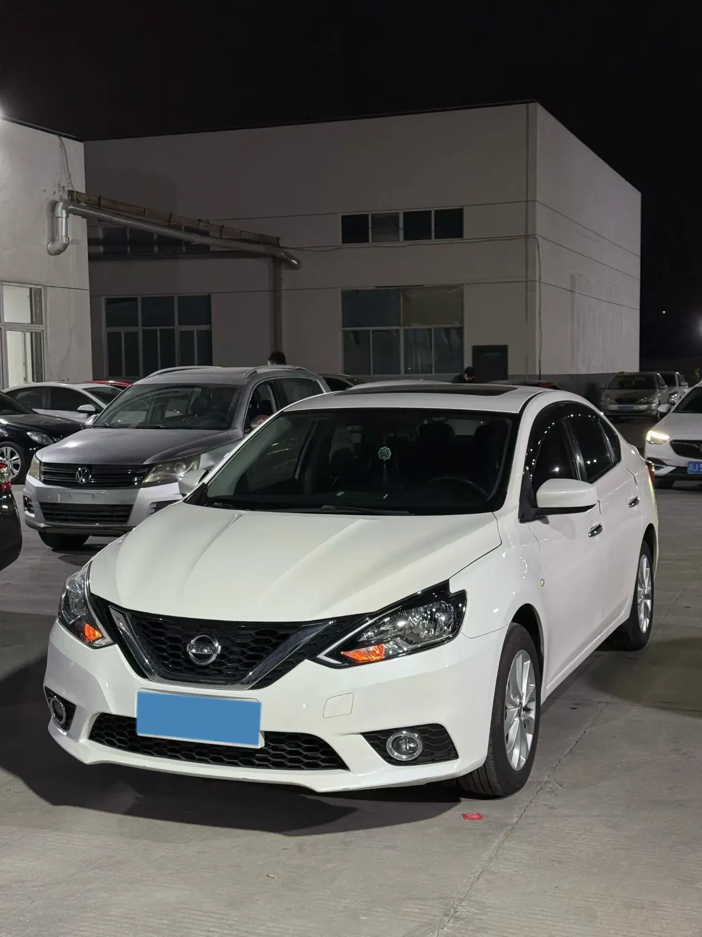 2021 NISSAN SYLPHY view 1