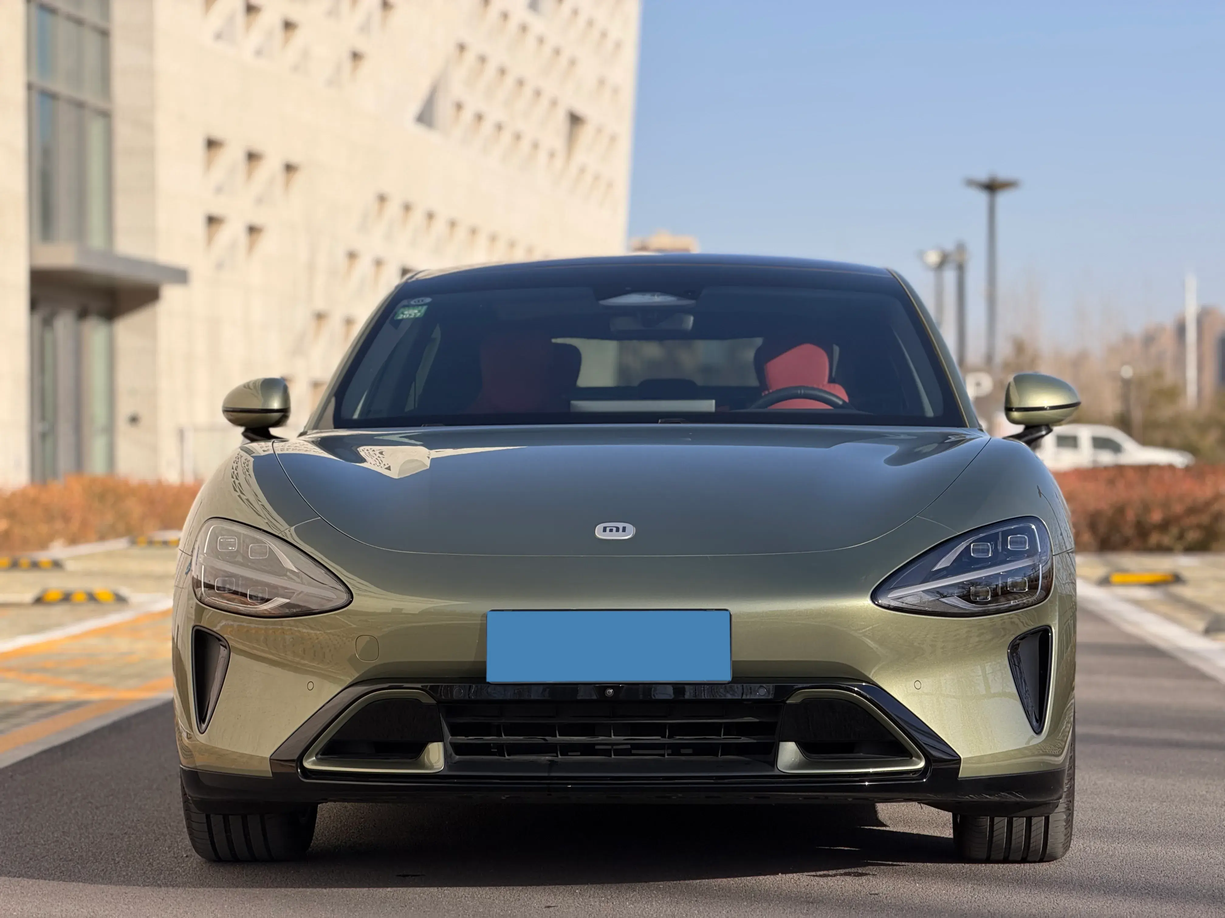 2024 MI SU7 thumbnail 2