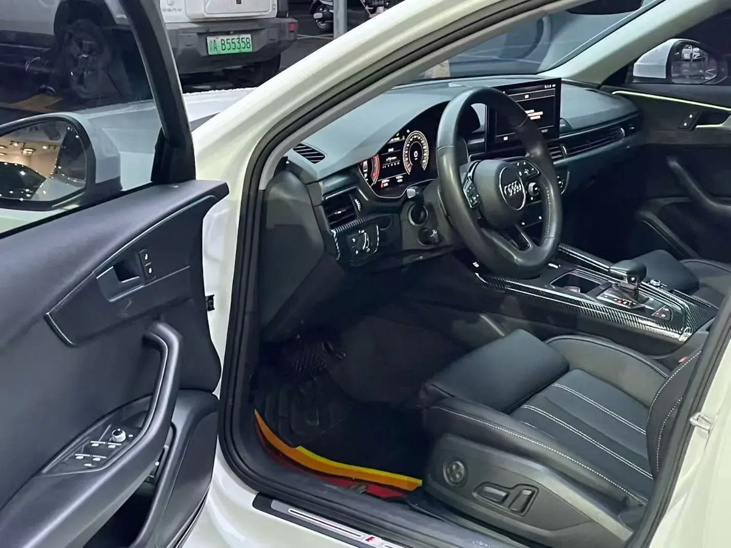 2020 AUDI A4L thumbnail 3