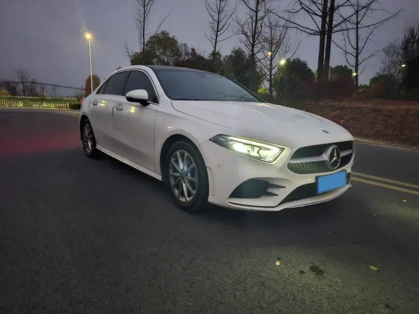 2021 MERCEDES-BENZ A thumbnail 3