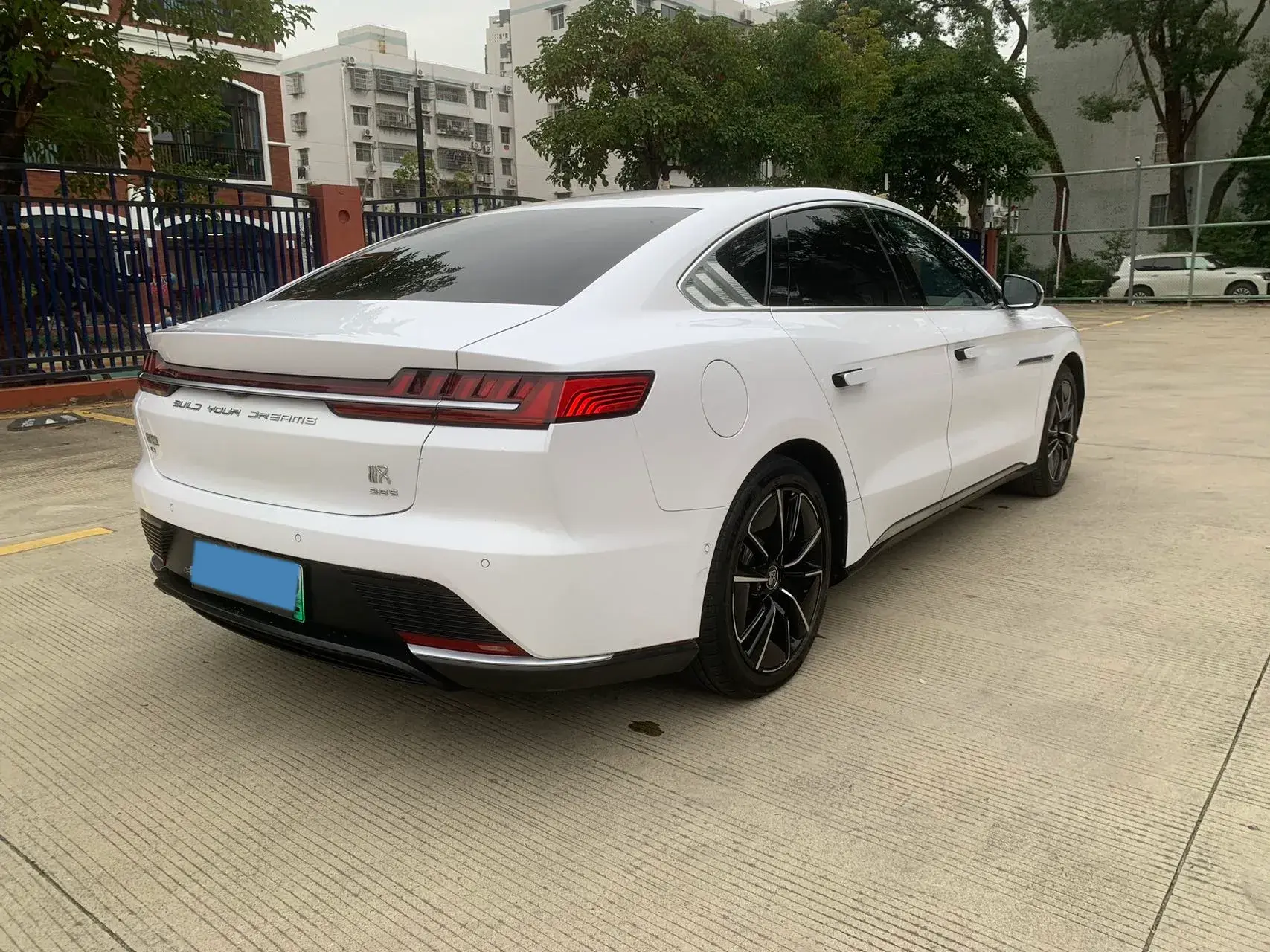 2020 BYD HAN thumbnail 4