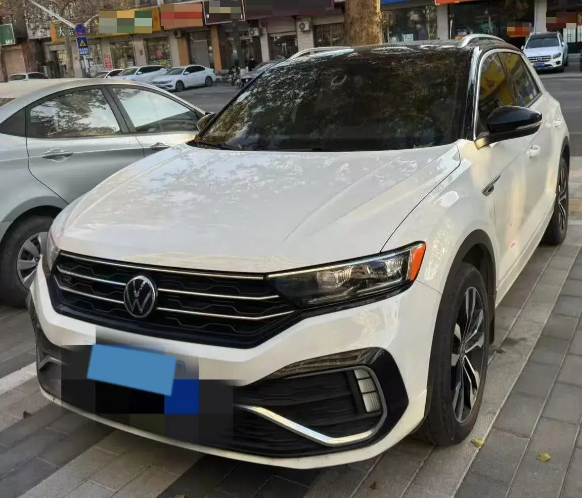 2021 VOLKSWAGEN T-ROC view 1