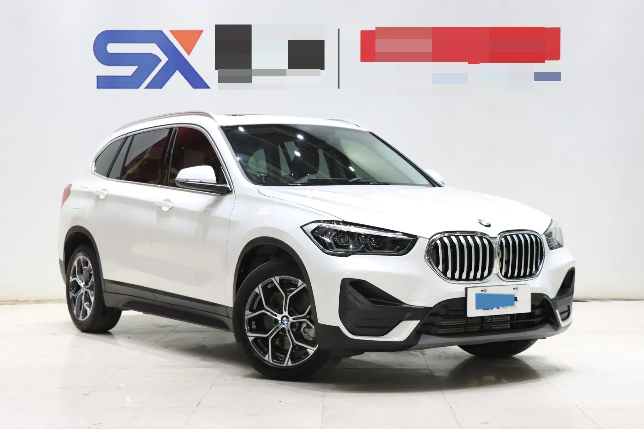 2021 BMW X1 thumbnail 3