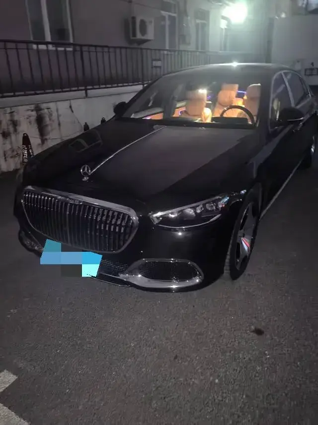 2023 MERCEDES-BENZ MAYBACH view 1