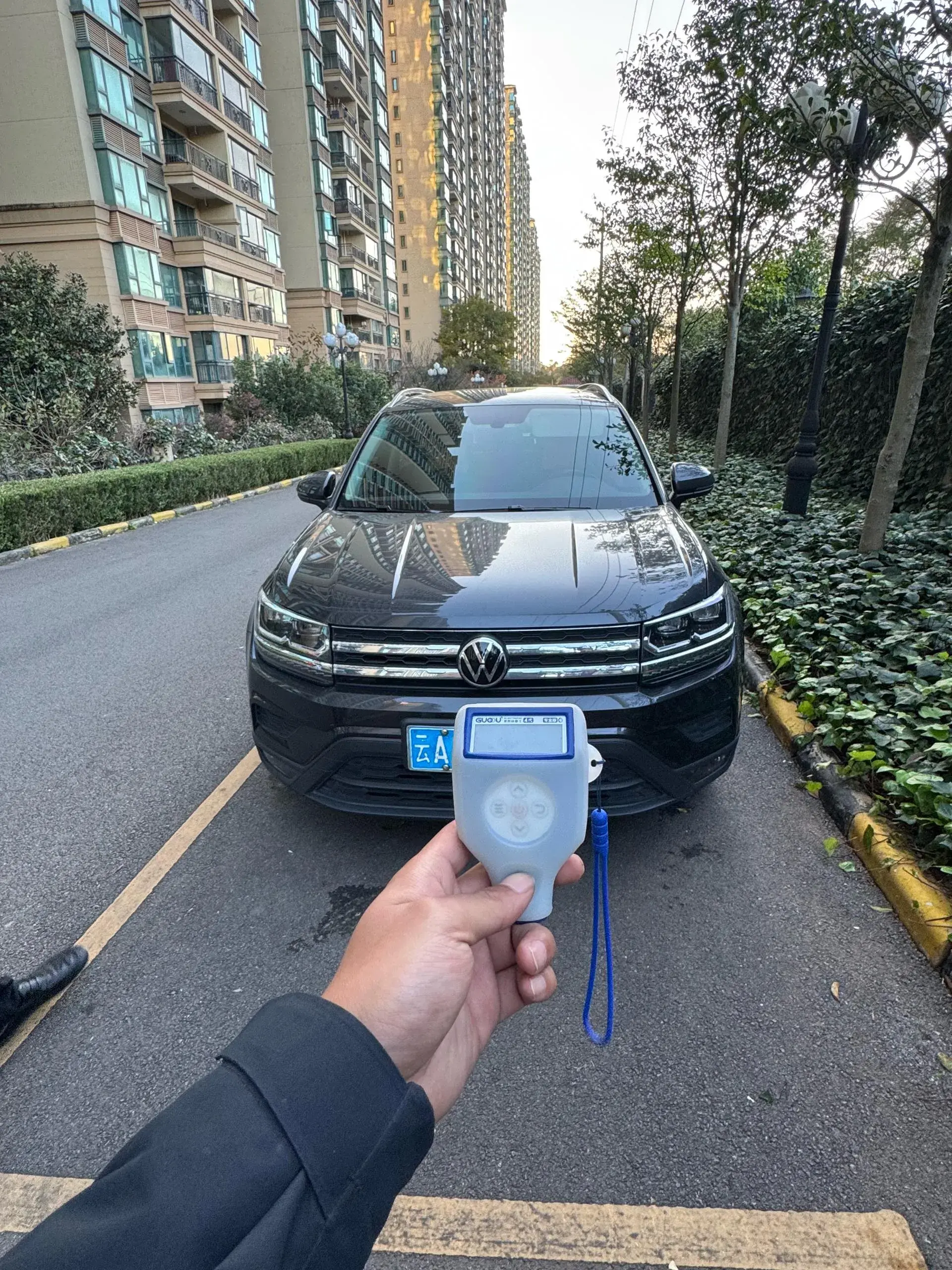 2021 VOLKSWAGEN THARU thumbnail 2