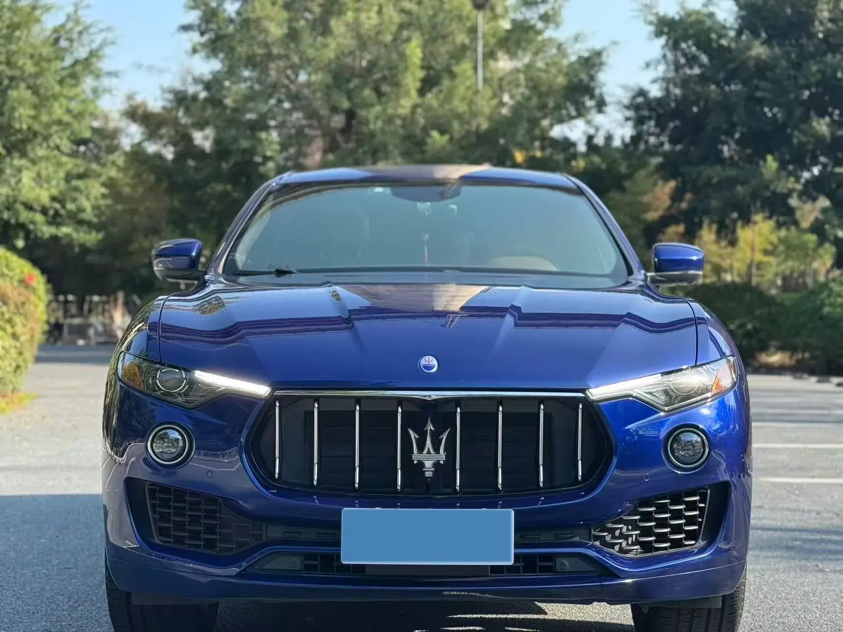 2019 MASERATI LEVANTE thumbnail 2
