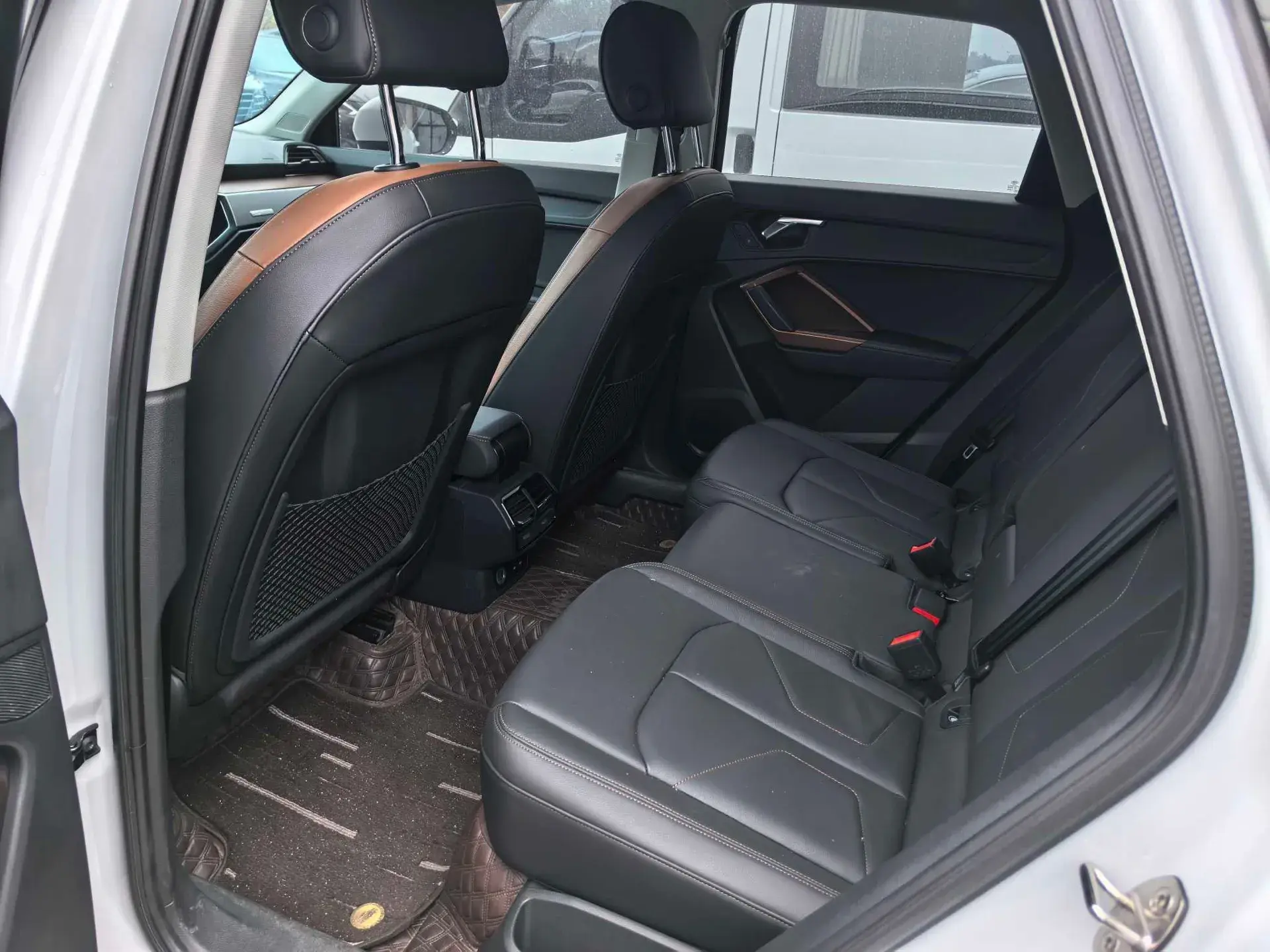 2022 AUDI Q3 thumbnail 4