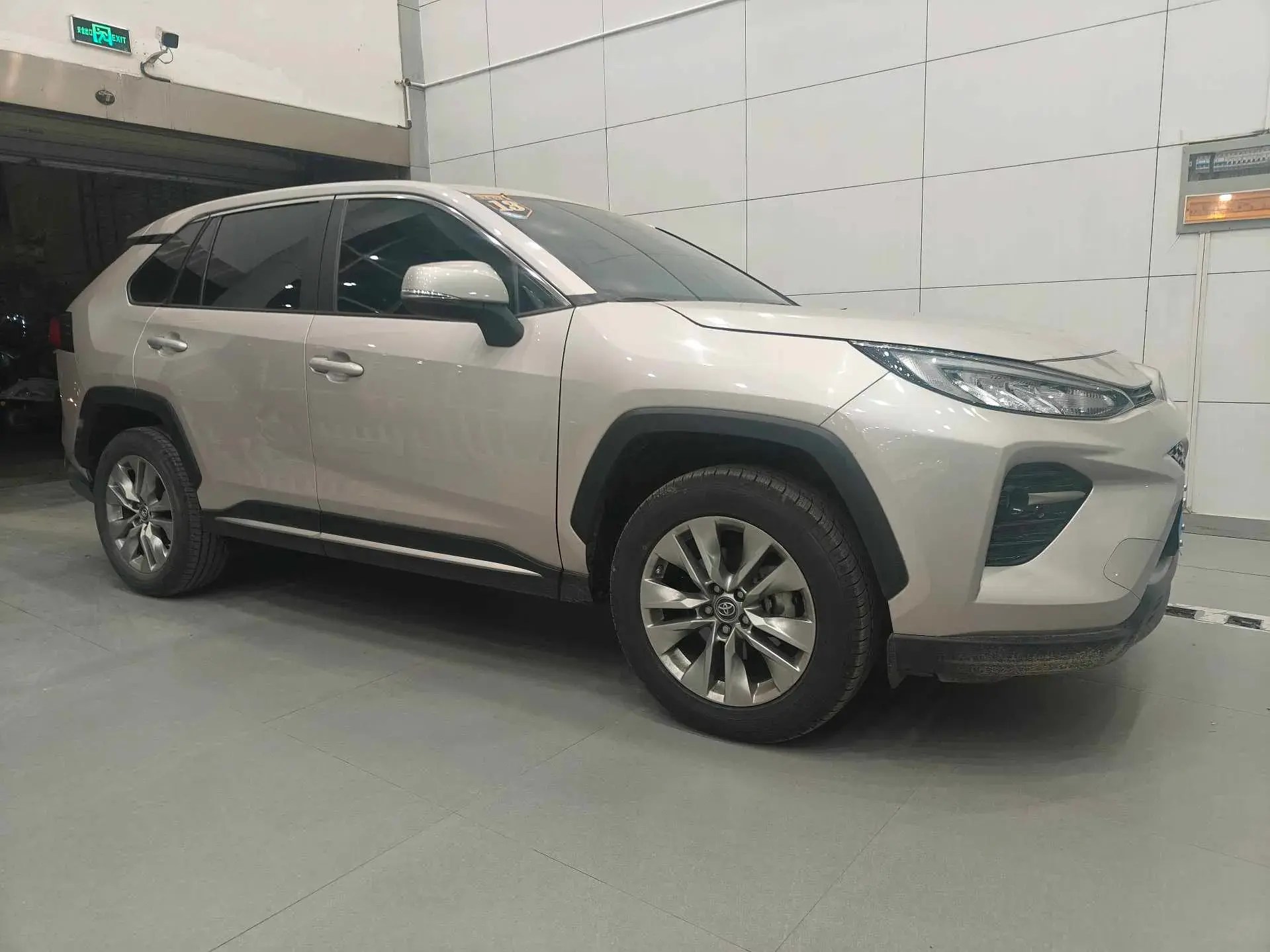 2021 TOYOTA WILDLANDER thumbnail 2