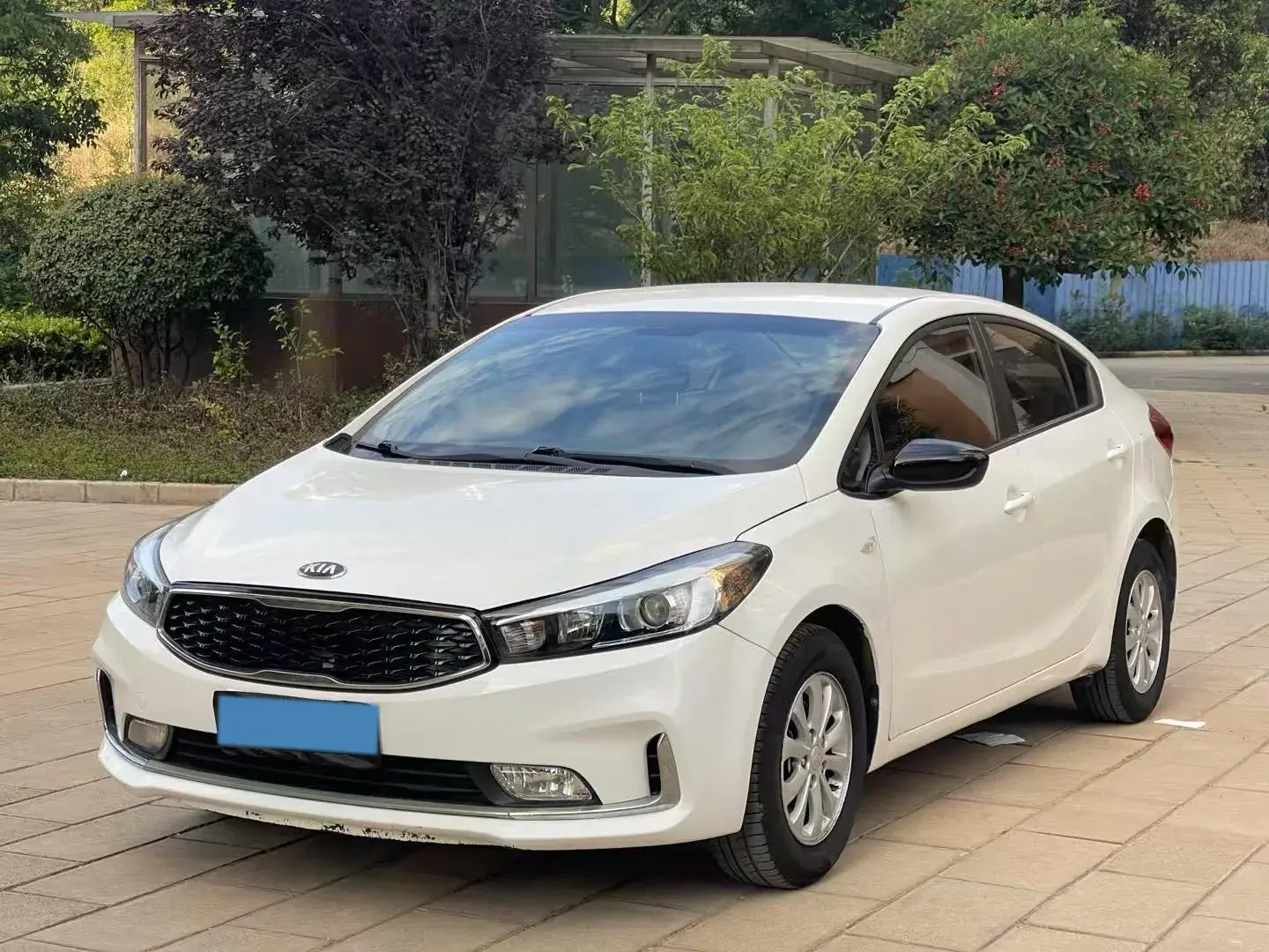 2016 KIA K3 view 1