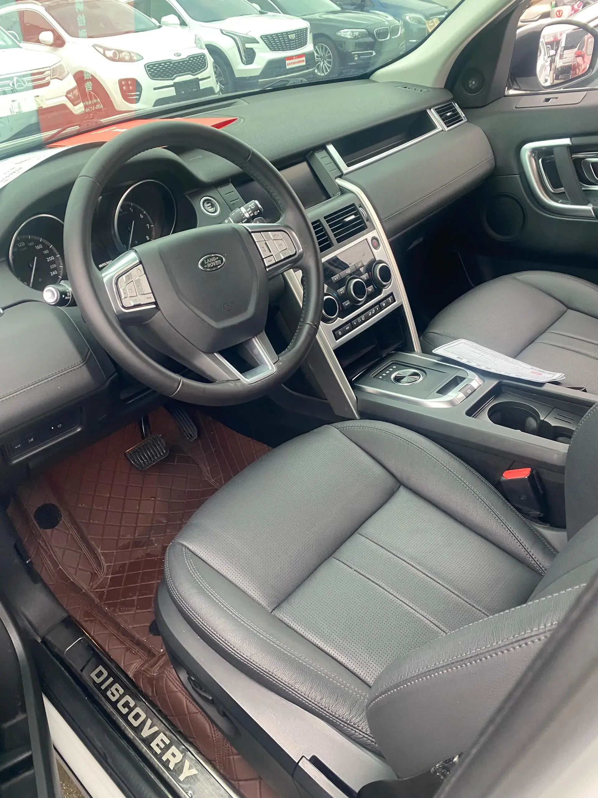 2018 LAND ROVER thumbnail 3