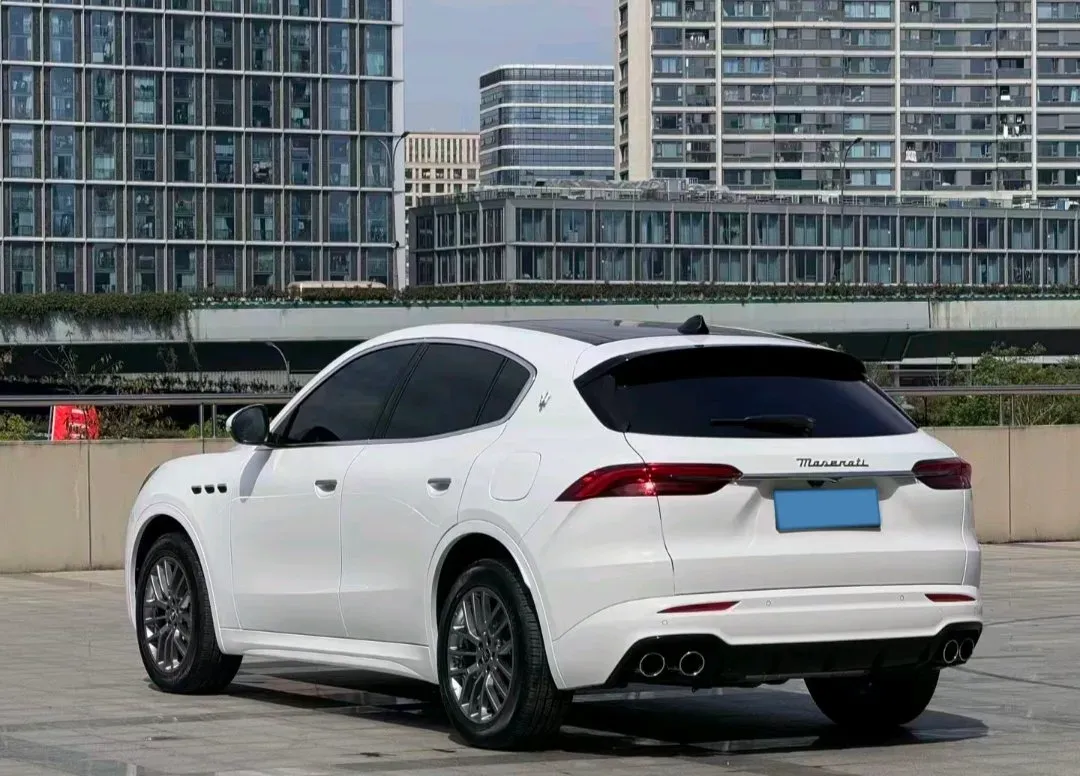 2023 Maserati Grecale 2.0T 300HP L4 8AT,autocango,china used car exporter,china ev exporter,chinese used car exporter,chinese used ev exporter