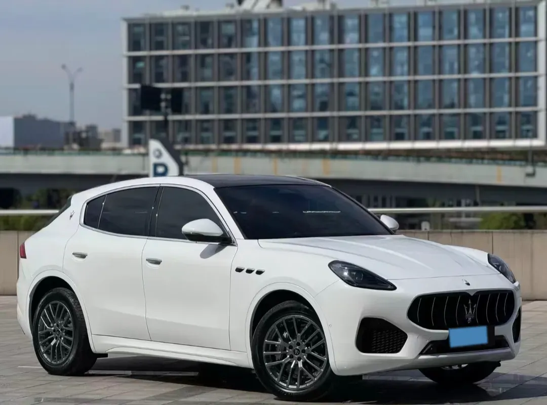 2023 Maserati Grecale 2.0T 300HP L4 8AT,autocango,china used car exporter,china ev exporter,chinese used car exporter,chinese used ev exporter