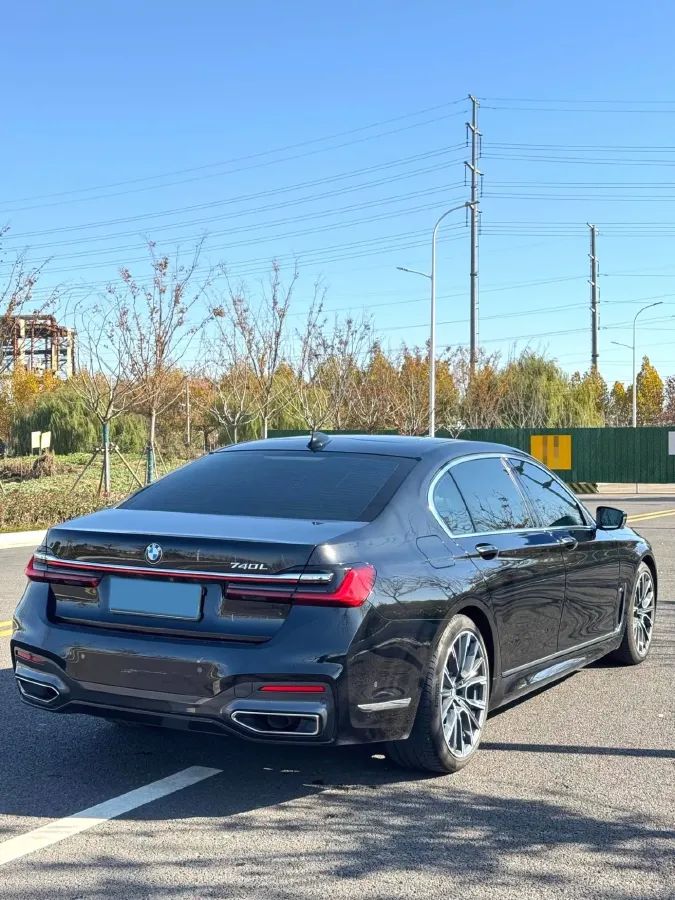 2021 BMW 7 Series 3.0T 340HP L6 8AT,autocango,china used car exporter,china ev exporter,chinese used car exporter,chinese used ev exporter