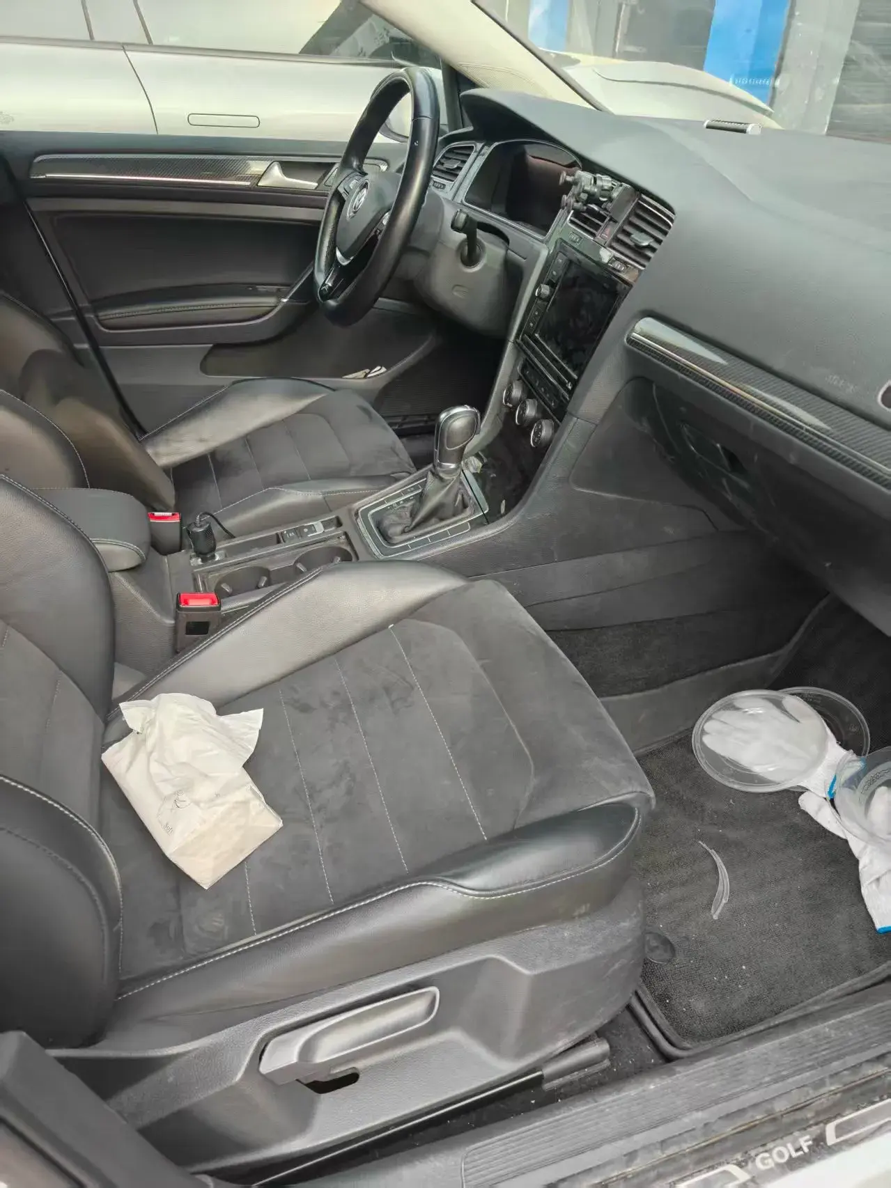 2019 VOLKSWAGEN GOLF thumbnail 2