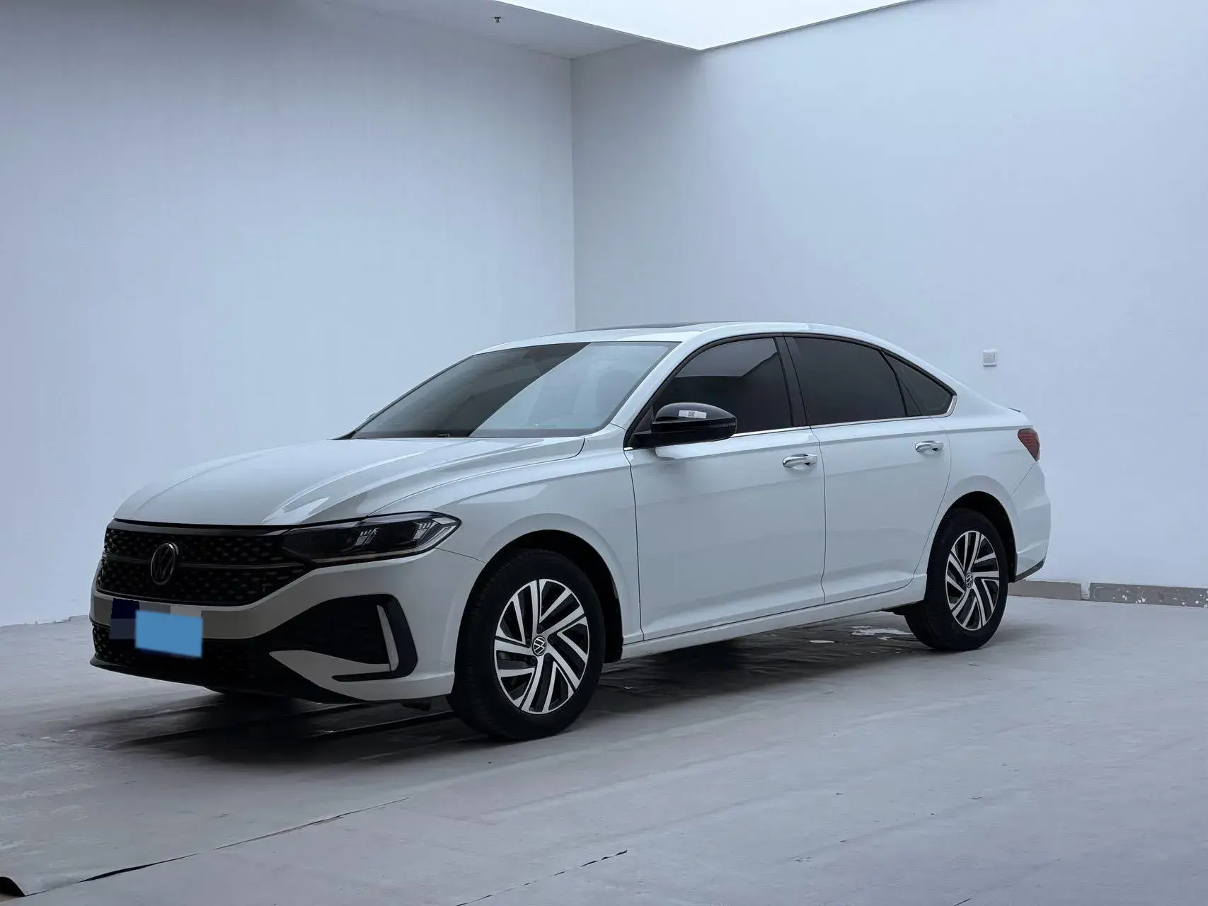 2023 VOLKSWAGEN LAVIDA view 1