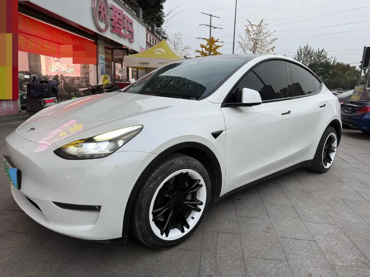 2021 Tesla Model Y BEV 60KWH
