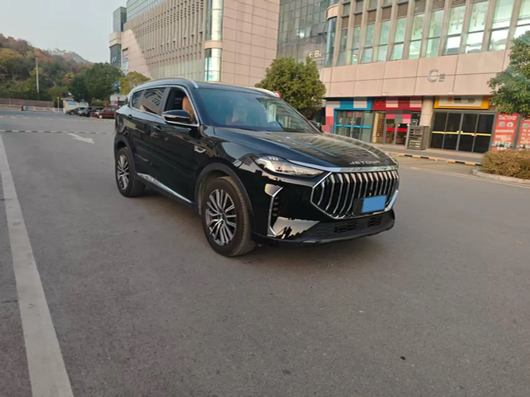 2025 JETOUR X70 thumbnail 3