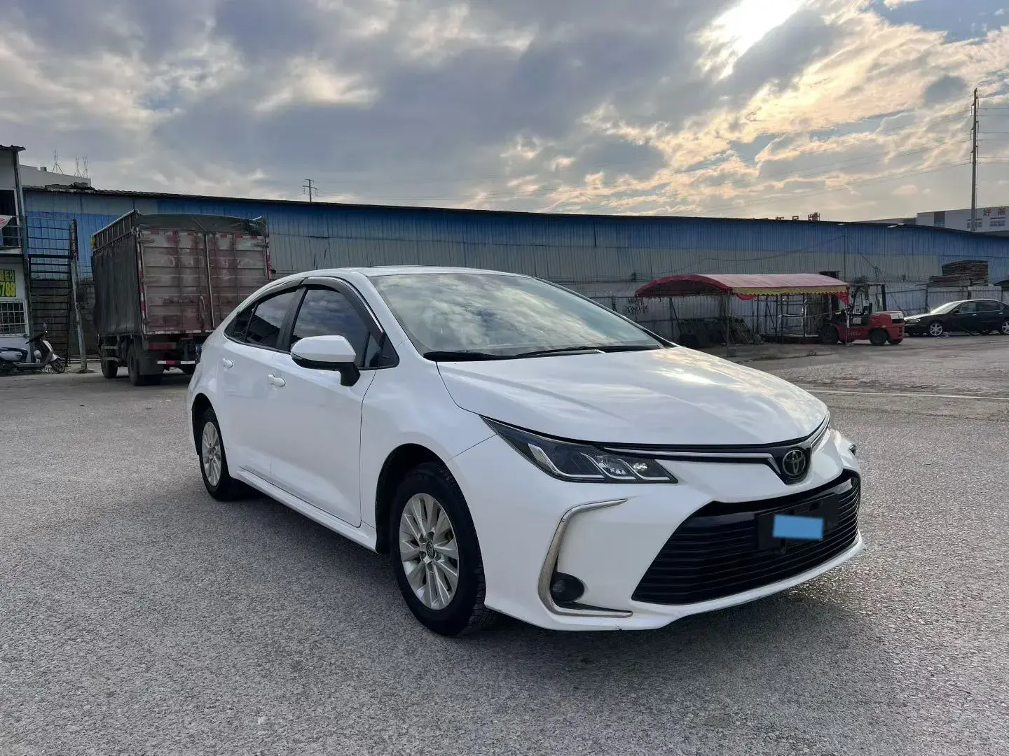 2021 TOYOTA COROLLA thumbnail 3