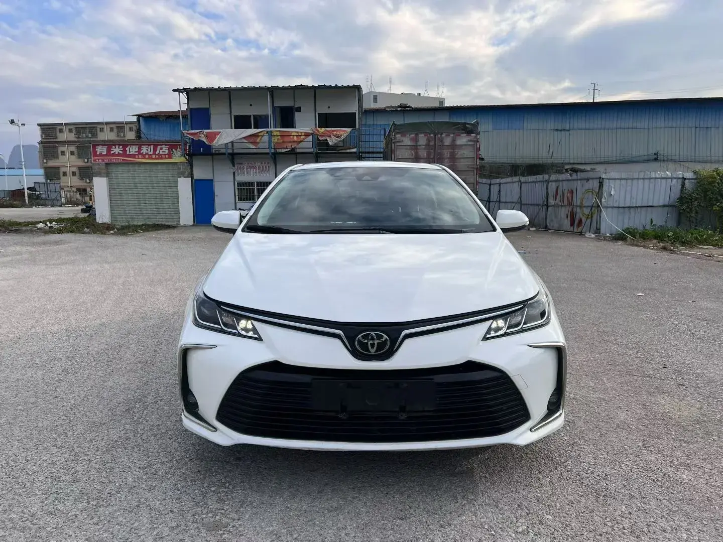 2021 TOYOTA COROLLA thumbnail 2