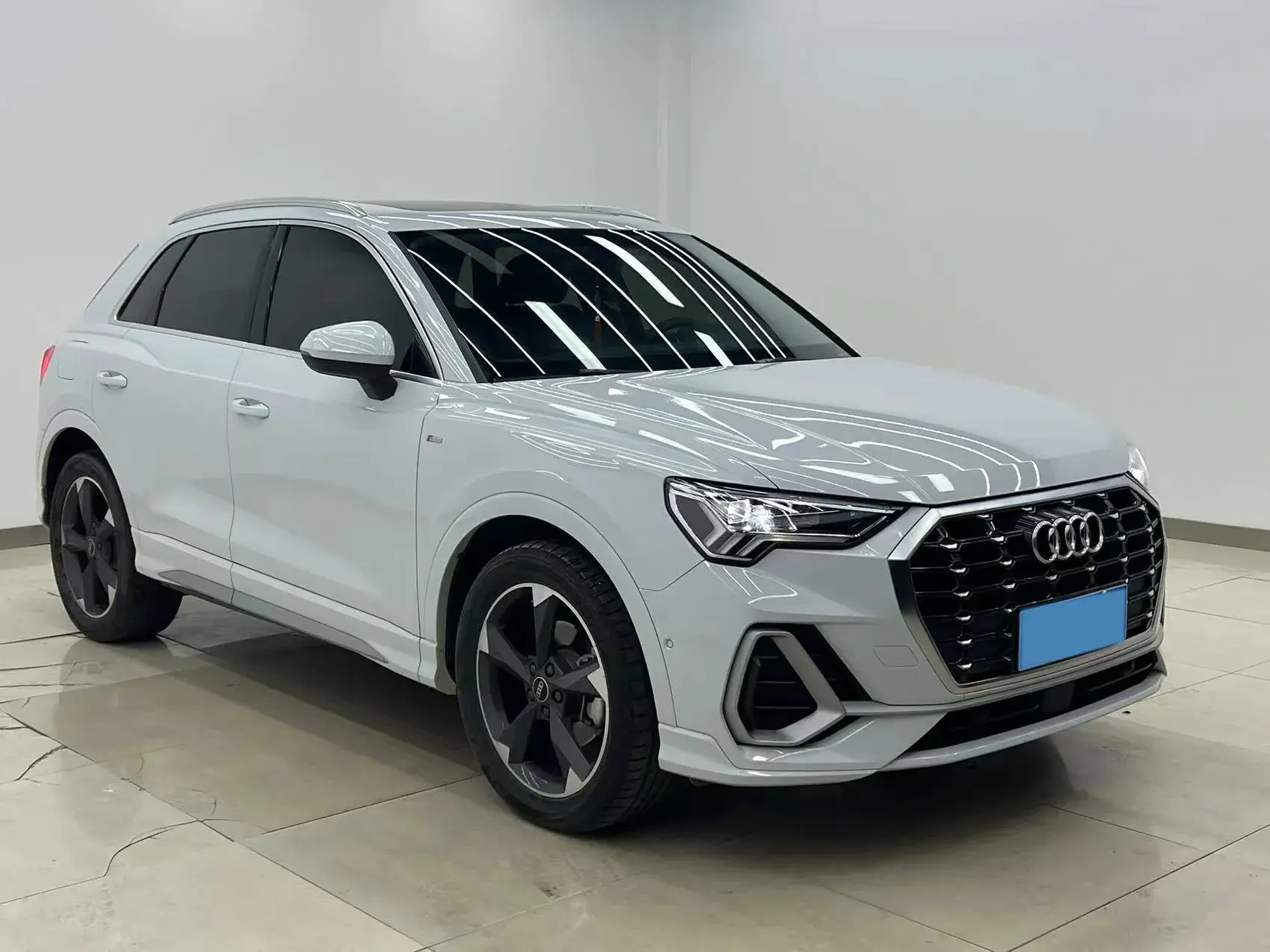 2022 AUDI Q3 thumbnail 3