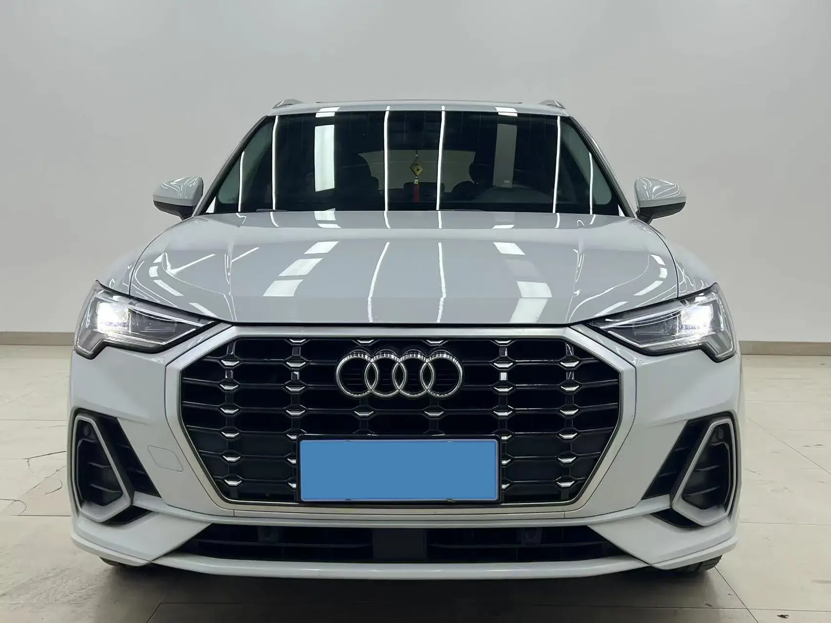 2022 AUDI Q3 thumbnail 2