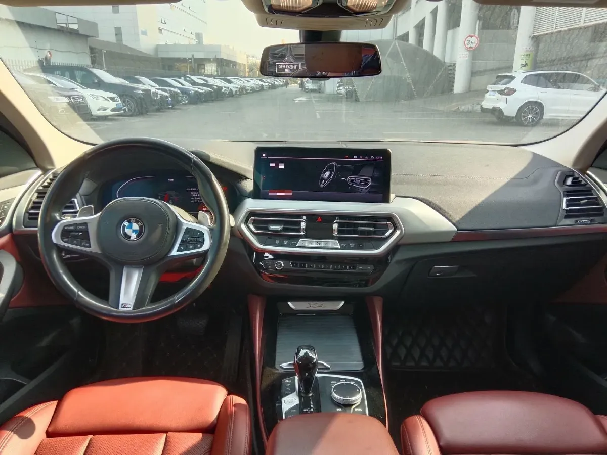 2022 BMW X4 2.0T 245HP L4 8AT,autocango,china used car exporter,china ev exporter,chinese used car exporter,chinese used ev exporter