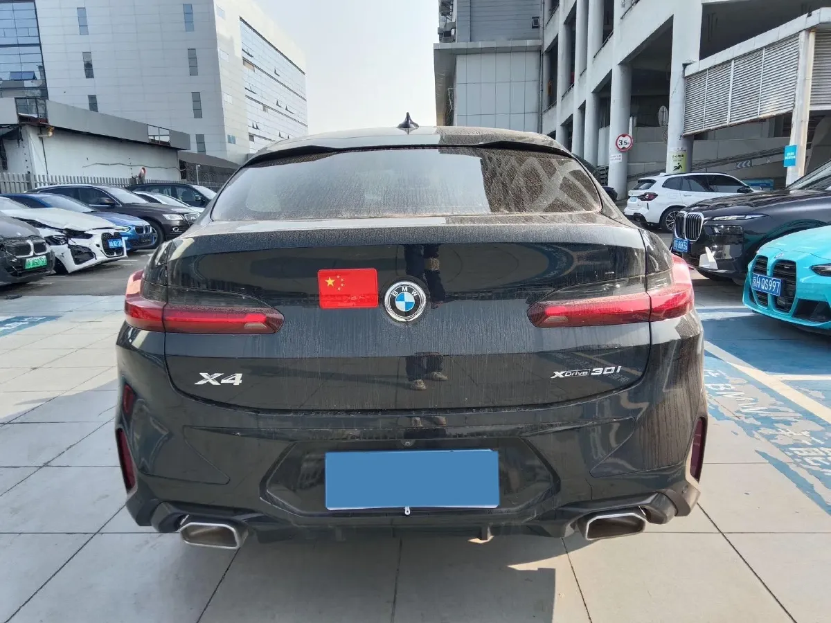 2022 BMW X4 2.0T 245HP L4 8AT,autocango,china used car exporter,china ev exporter,chinese used car exporter,chinese used ev exporter