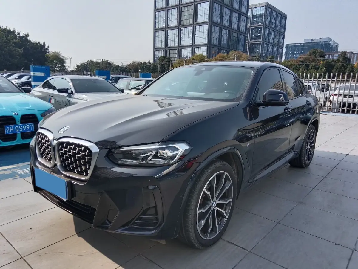 2022 BMW X4 2.0T 245HP L4 8AT