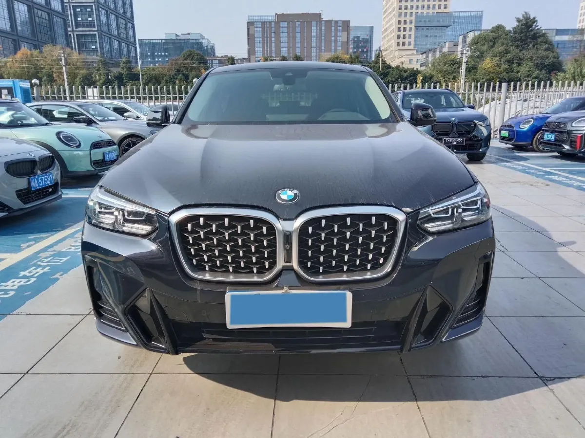 2022 BMW X4 2.0T 245HP L4 8AT,autocango,china used car exporter,china ev exporter,chinese used car exporter,chinese used ev exporter