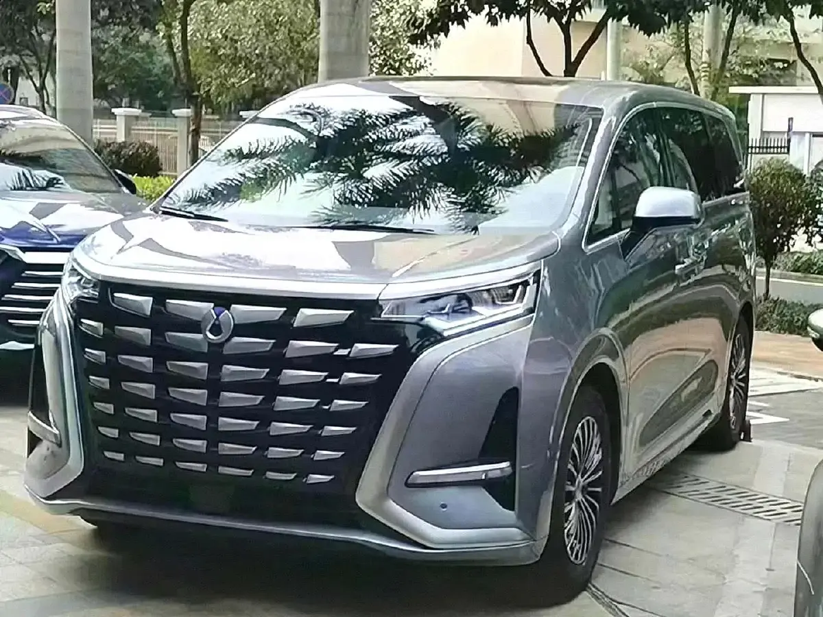 2022 HongQi HS7 3.0T 337HP V6 8AT