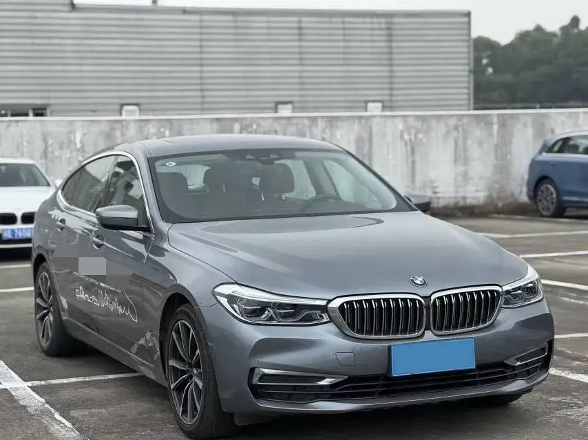 2020 BMW 6 thumbnail 3