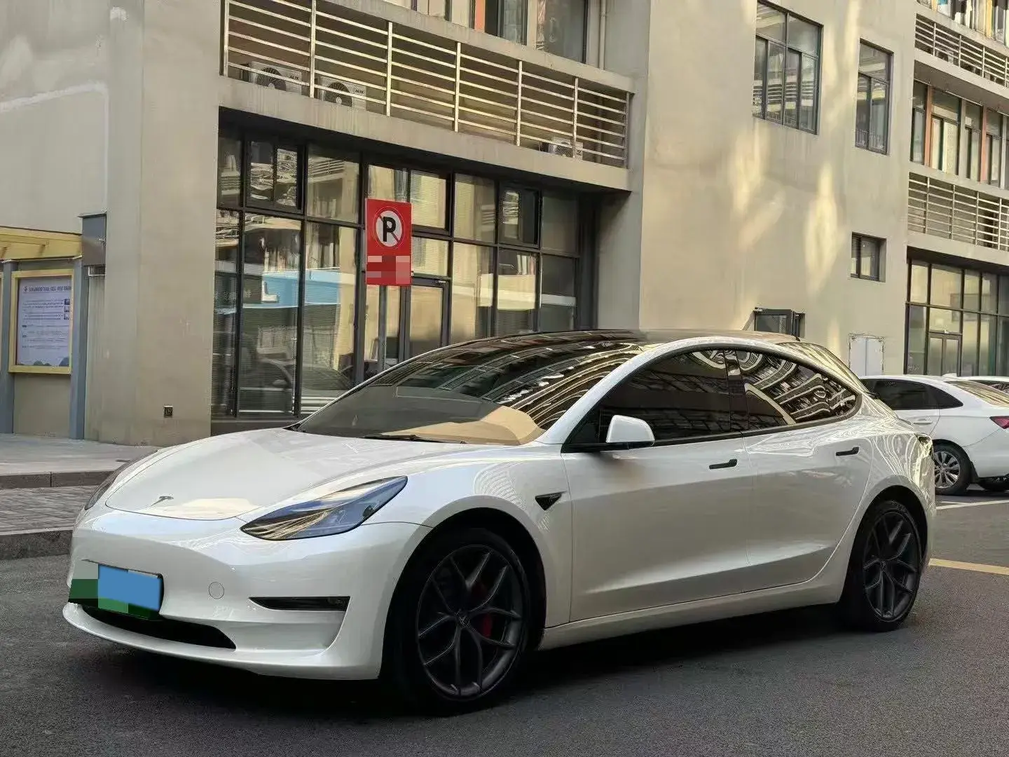 2021 TESLA MODEL view 1