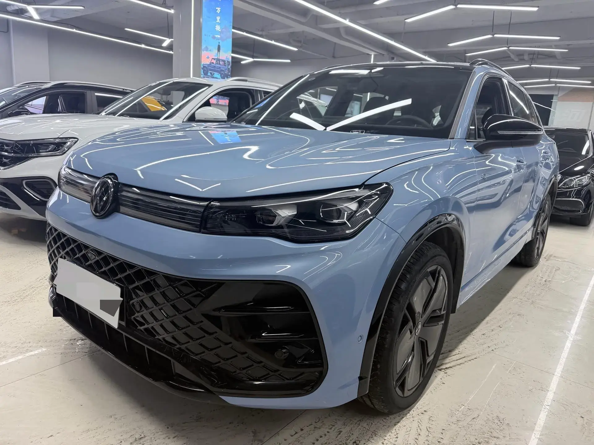 2024 VOLKSWAGEN TIGUAN view 1