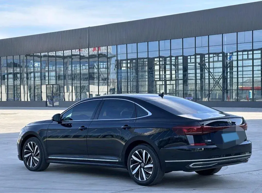 2022 SKODA KODIAK thumbnail 3