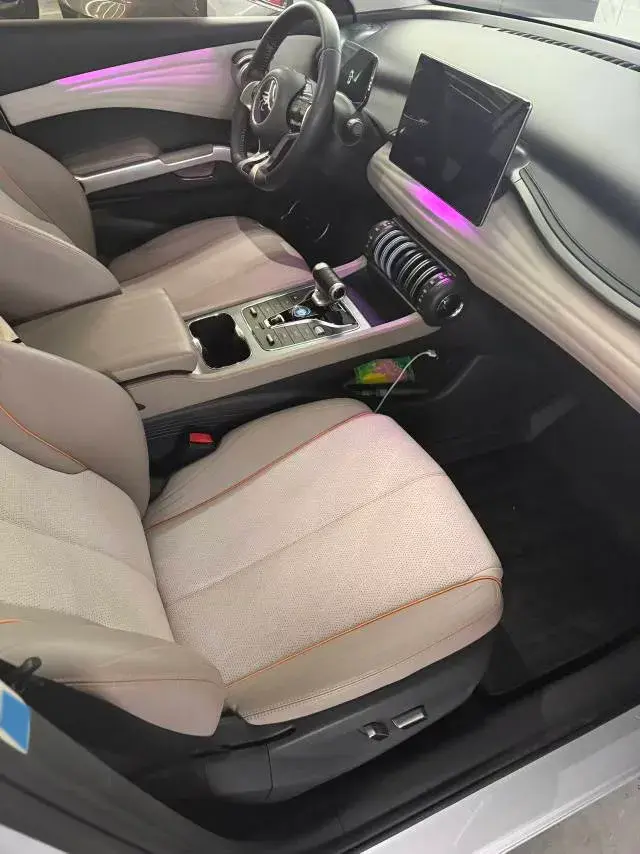 2023 BYD YUAN thumbnail 4