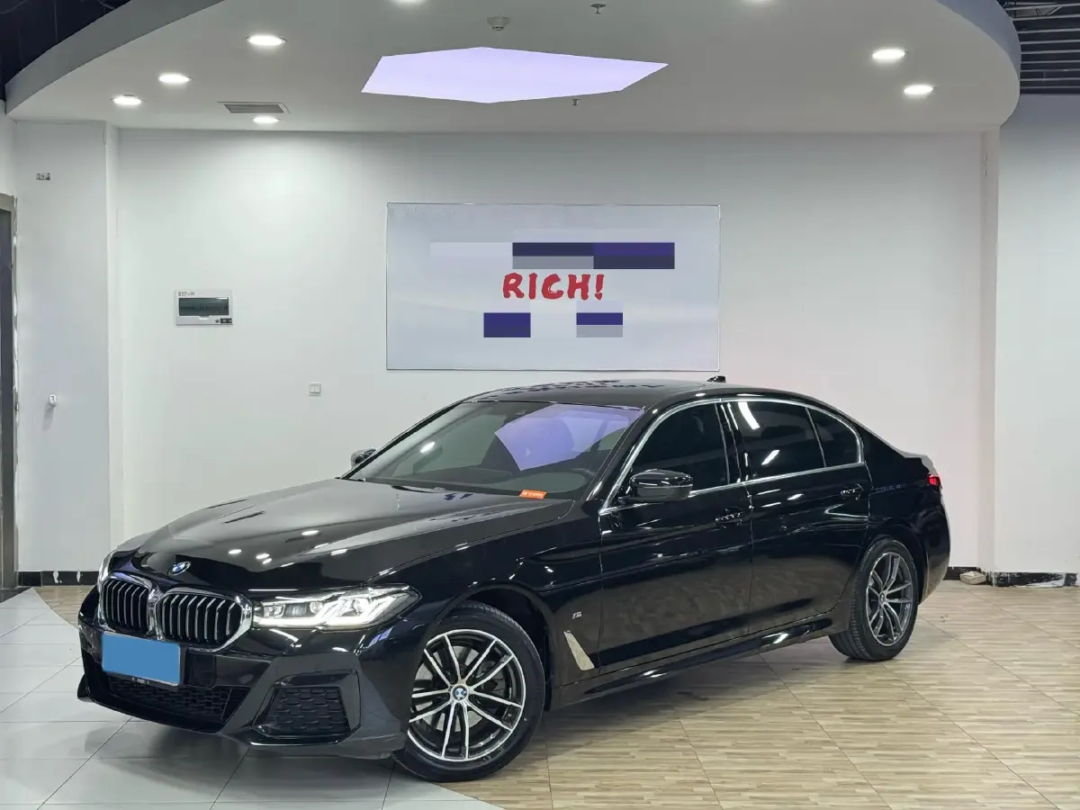 2021 BMW 5 Series 2.0T 184HP L4 8AT