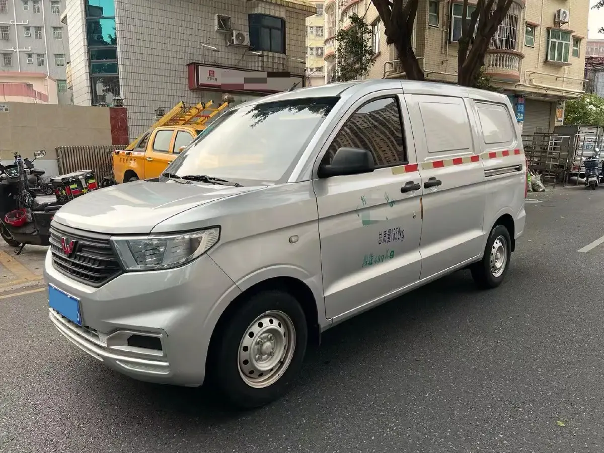 2021 WuLing RongGuang Mini Truck 1.2L 76HP L4 5MT
