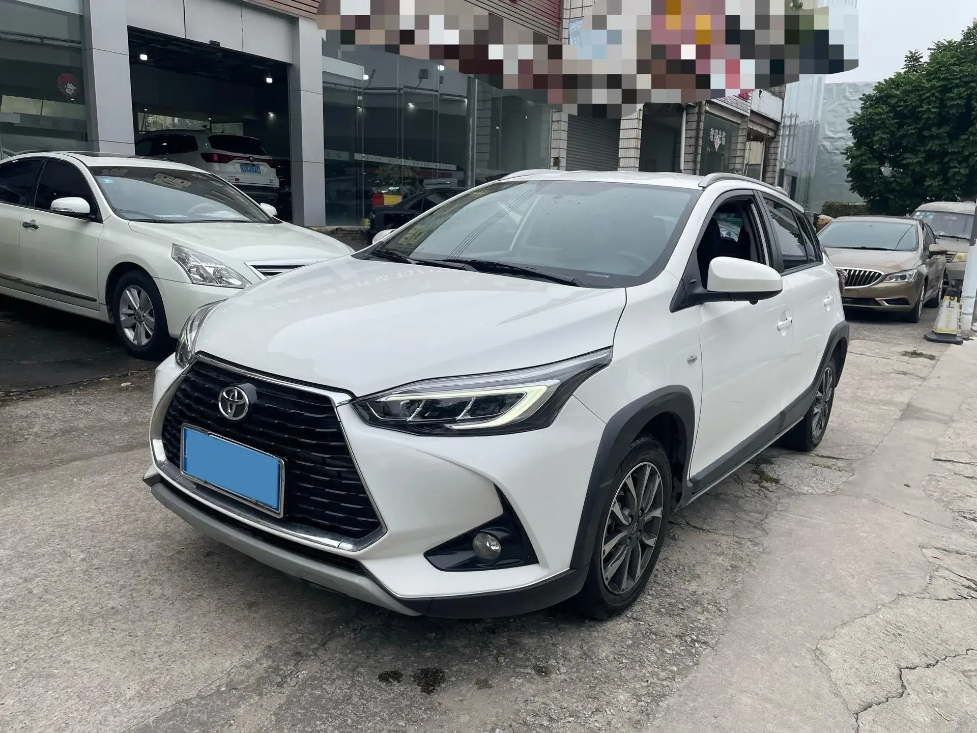 2022 TOYOTA YARIS view 1