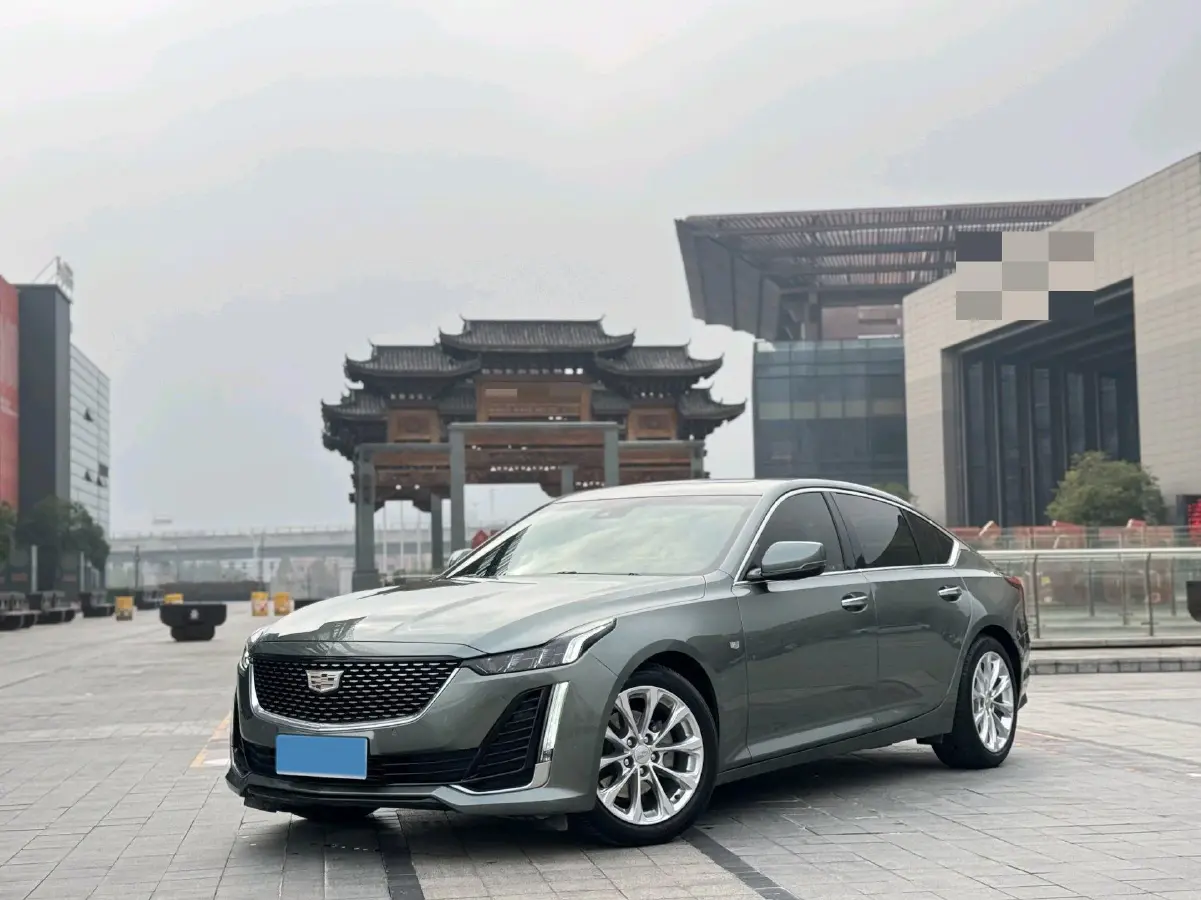 2023 Cadillac CT5 2.0T 237HP L4 10AT