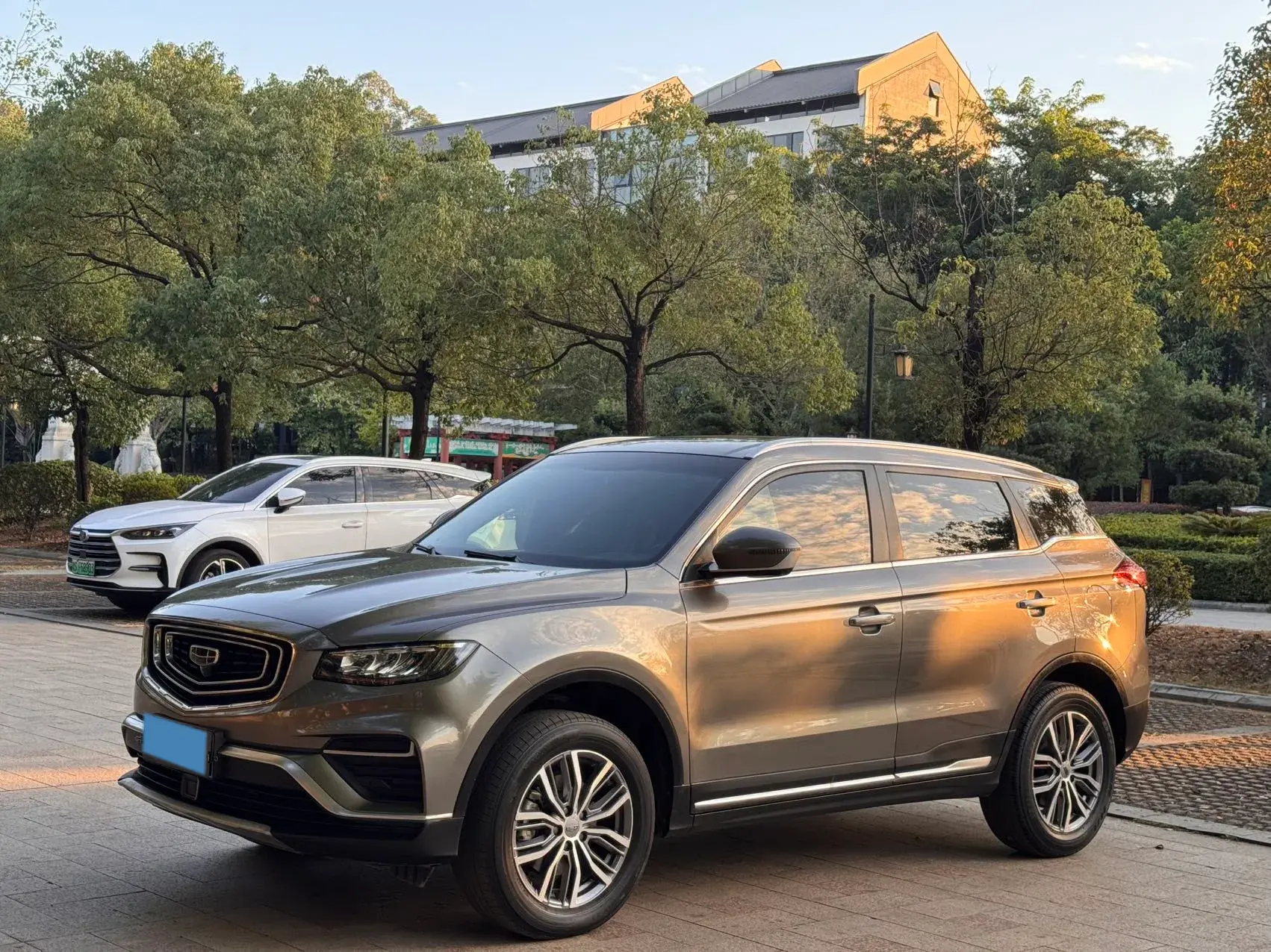 2020 GEELY AZKARRA view 1