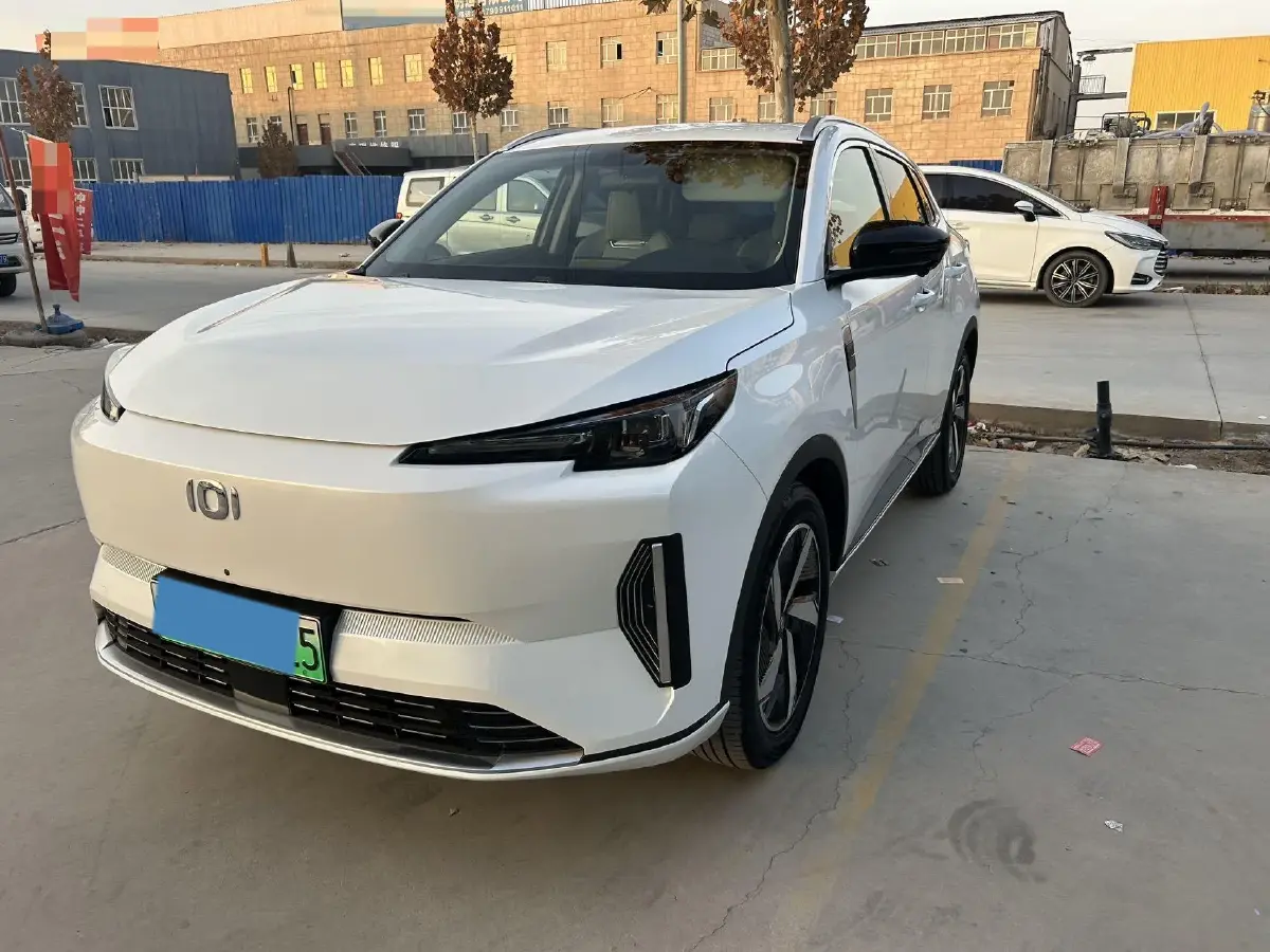 2023 Venucia Grand V DD-i 1.5T 163HP L4 E-CVT PHEV 18.4KWH