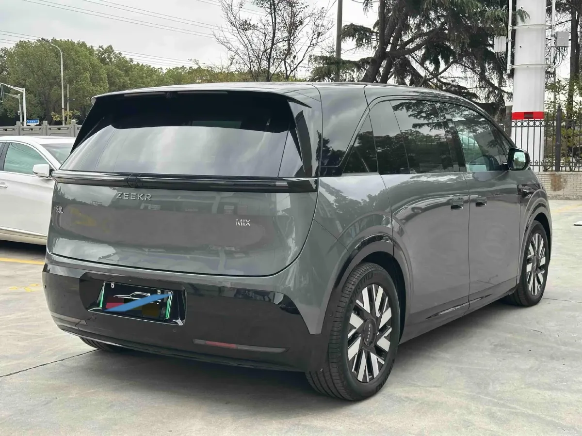 2025 Zeekr MIX BEV 102KWH,autocango,china used car exporter,china ev exporter,chinese used car exporter,chinese used ev exporter