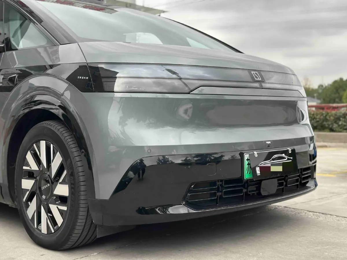 2025 Zeekr MIX BEV 102KWH,autocango,china used car exporter,china ev exporter,chinese used car exporter,chinese used ev exporter