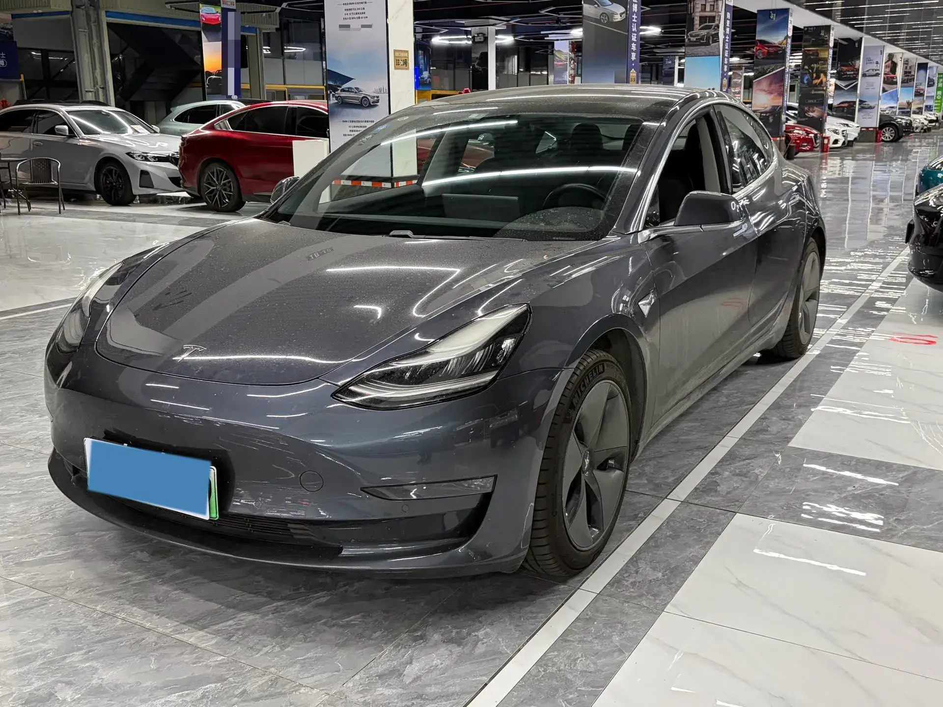 2019 TESLA MODEL view 1
