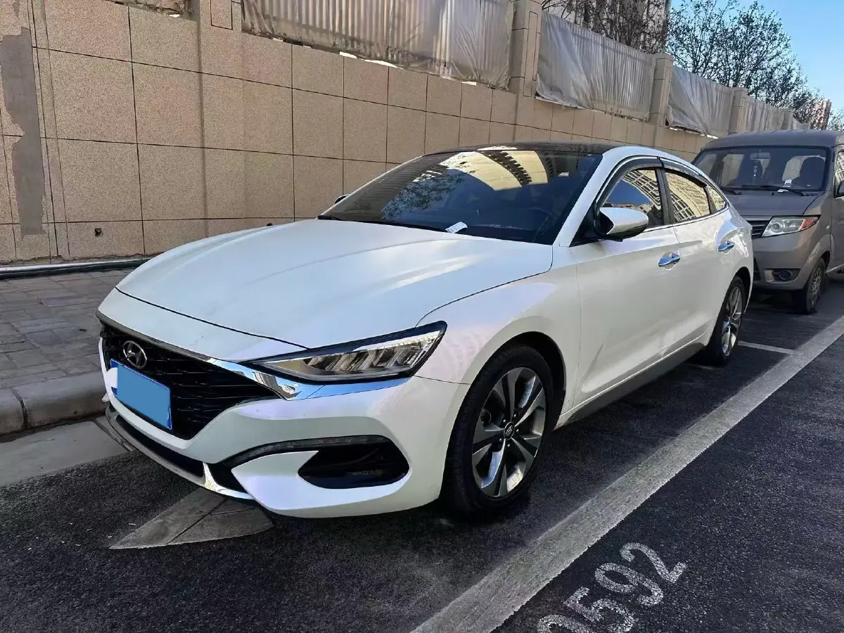 2019 Hyundai La Festa 1.6T 204HP L4 7DCT