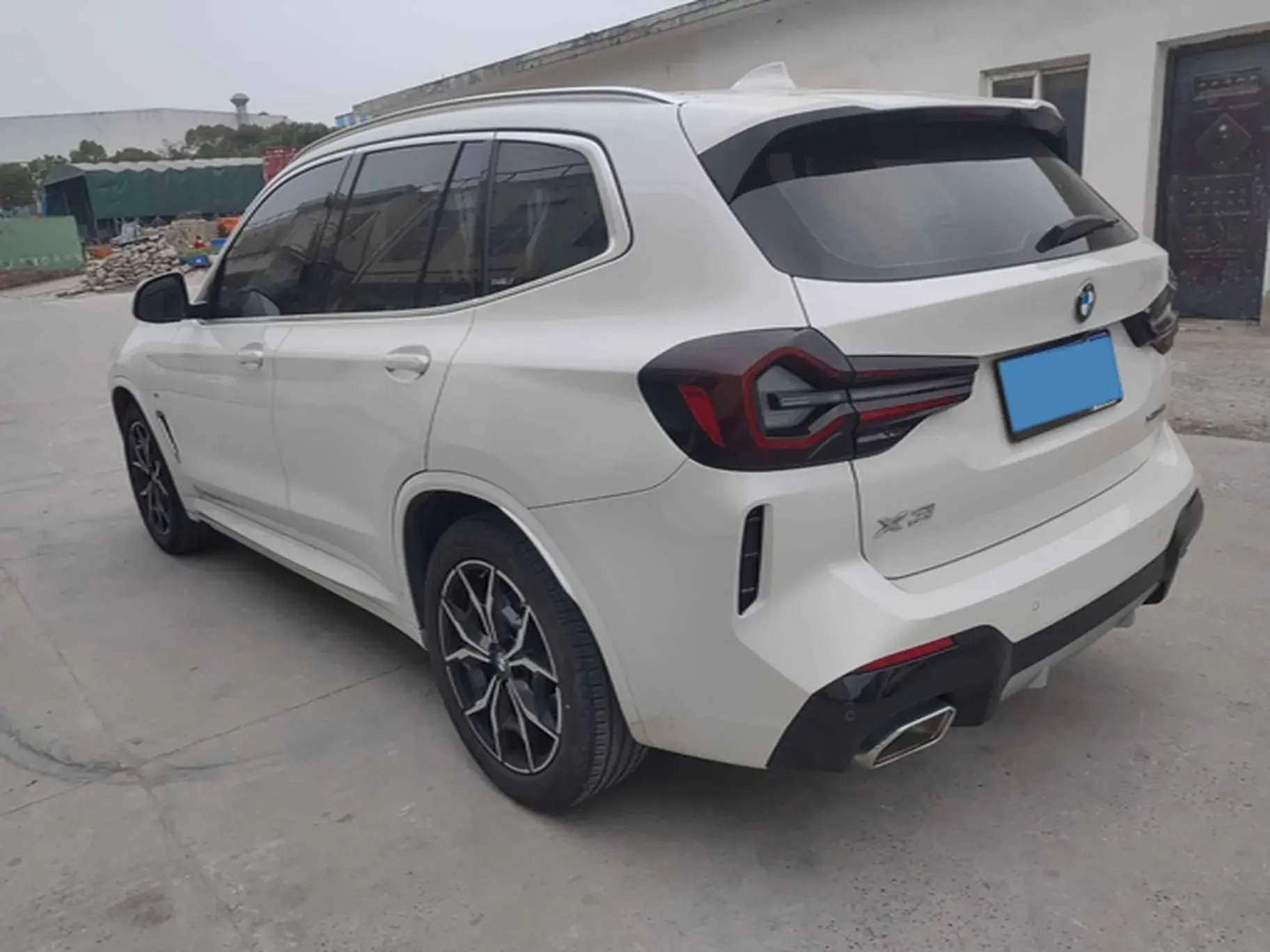 2022 BMW X3 thumbnail 4