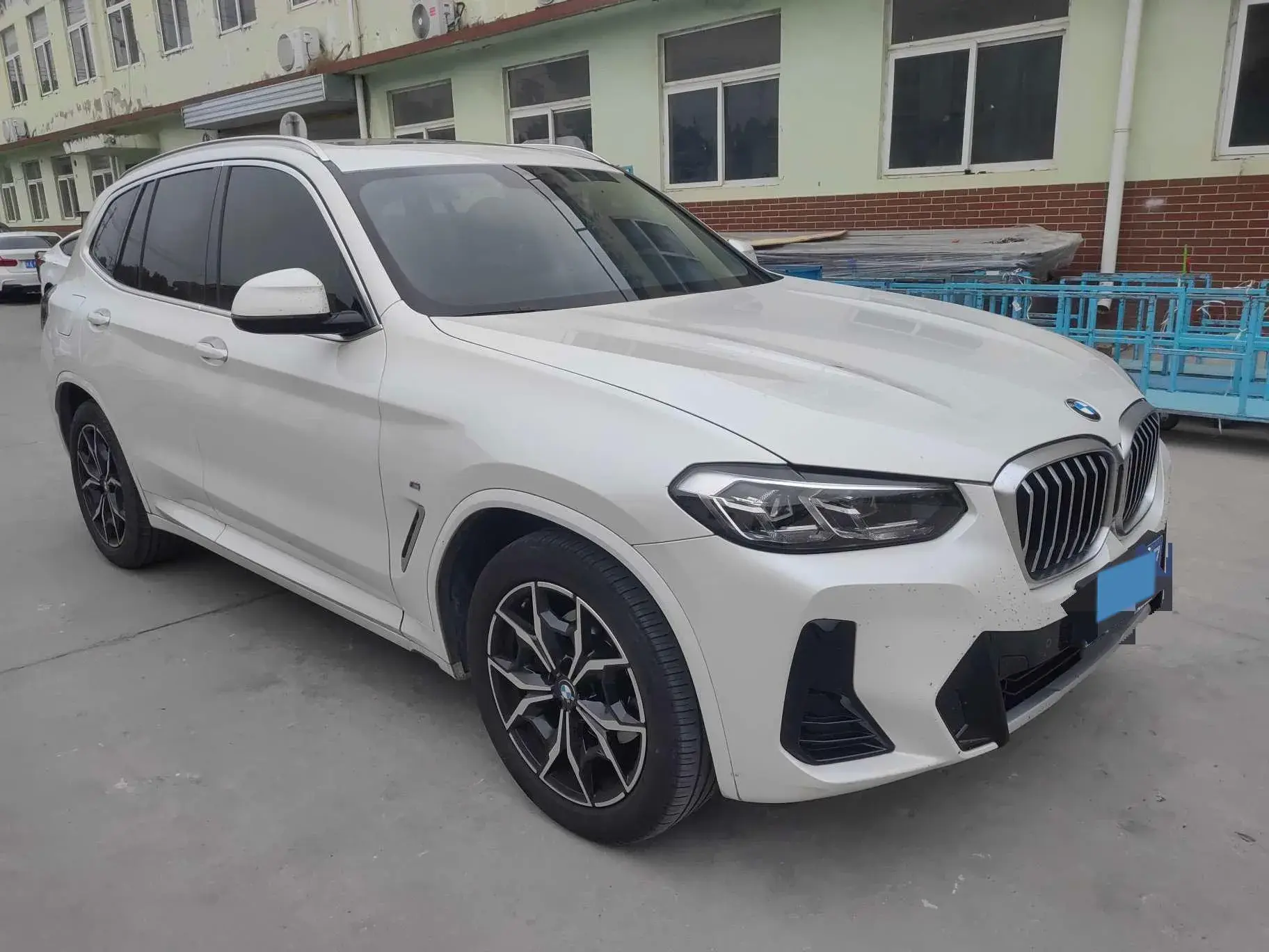 2022 BMW X3 thumbnail 3