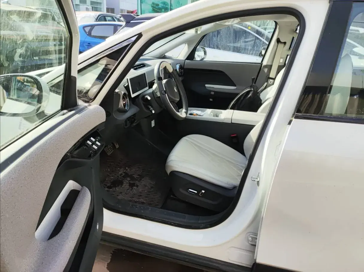 2024 ARCFOX KAOLA thumbnail 3